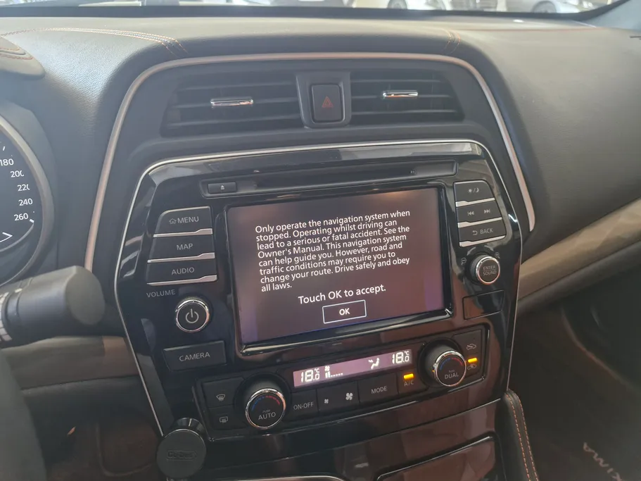 2022 Nissan Maxima SR 