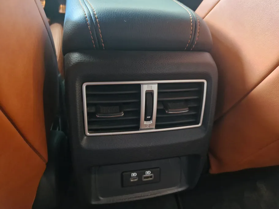 2022 Nissan Maxima SR 