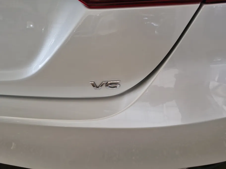 تويوتا كامري SE V6 2023 
