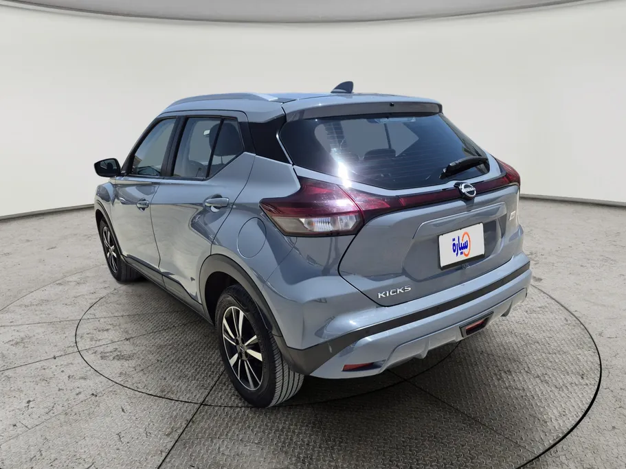 2024 Nissan Kicks S 