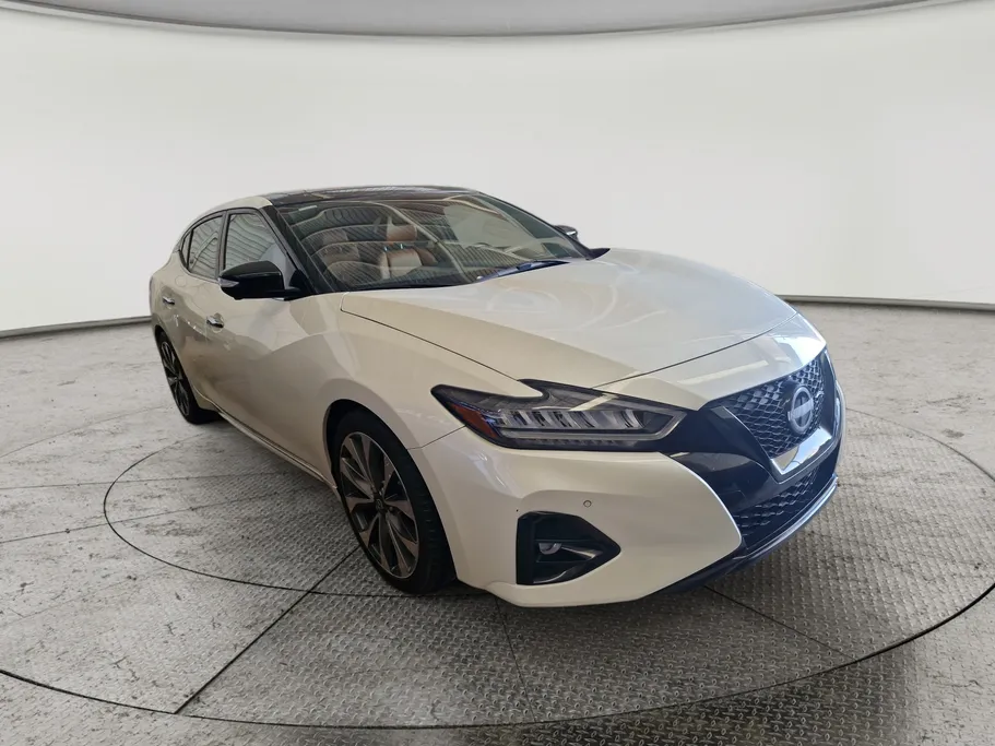 2023 Nissan Maxima SR 