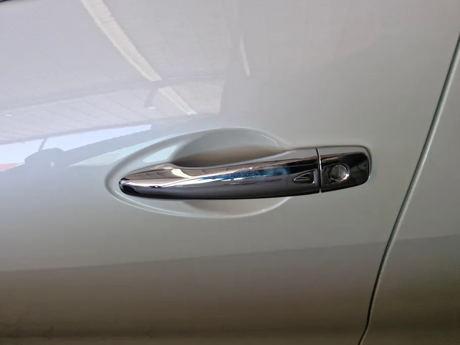 2023 Nissan Maxima SR 