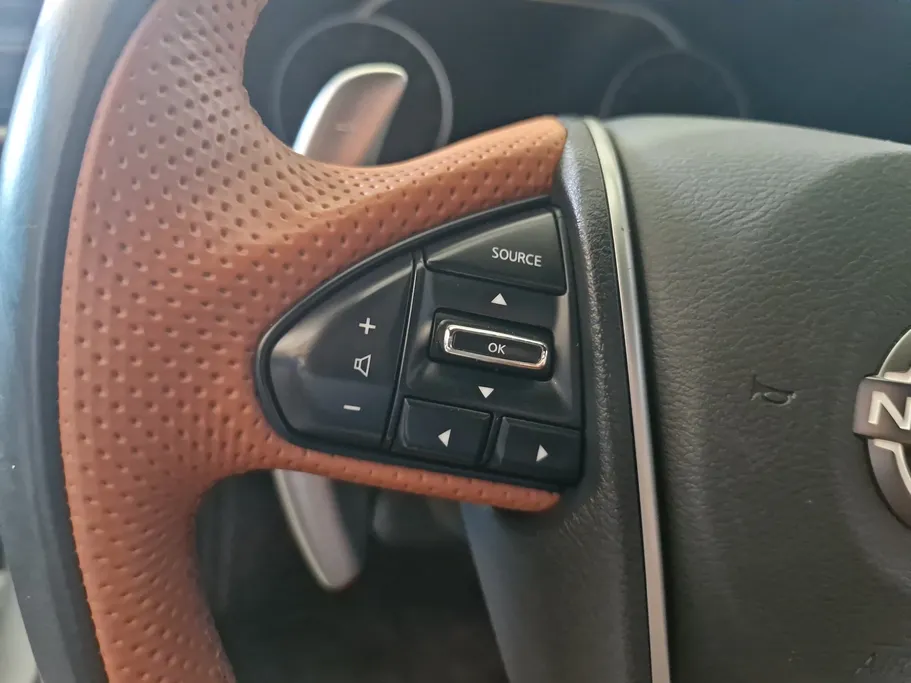 2023 Nissan Maxima SR 
