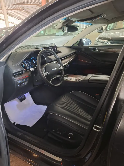 جينيسيس G80 ROYAL 2022 