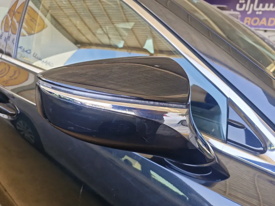 2023 Lexus ES 300 H 