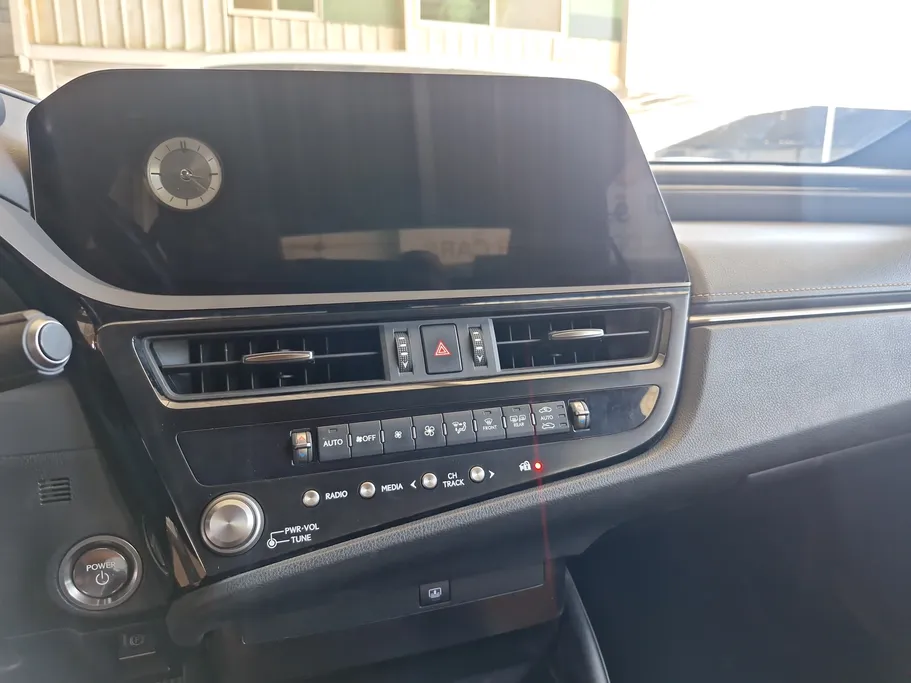 2023 Lexus ES 300 H 