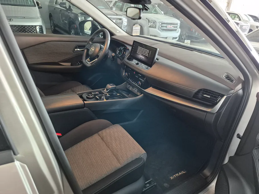 نيسان أكس تريل SV Plus 2025 
