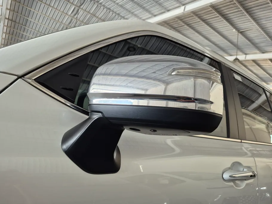 تويوتا لاندكروزر VXR 2023 
