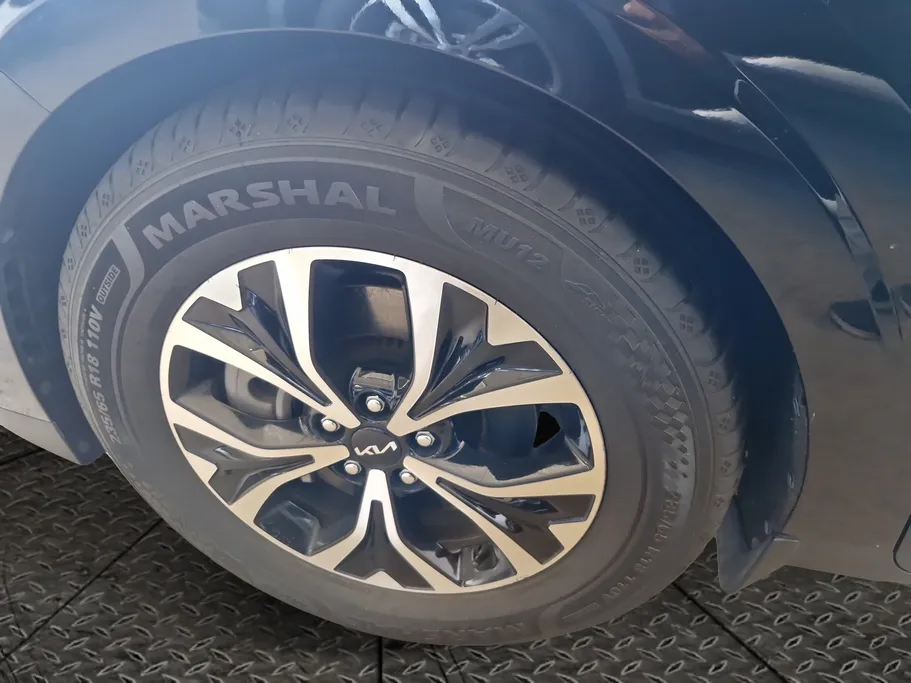2022 Kia Carnival GL 