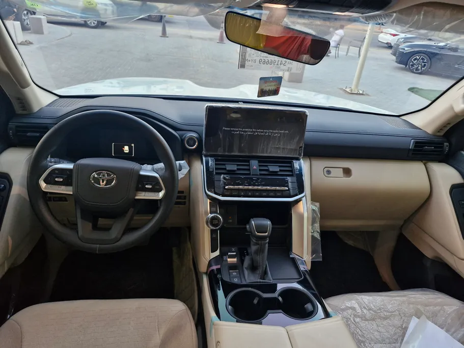 تويوتا لاندكروزر GXR2 2025 