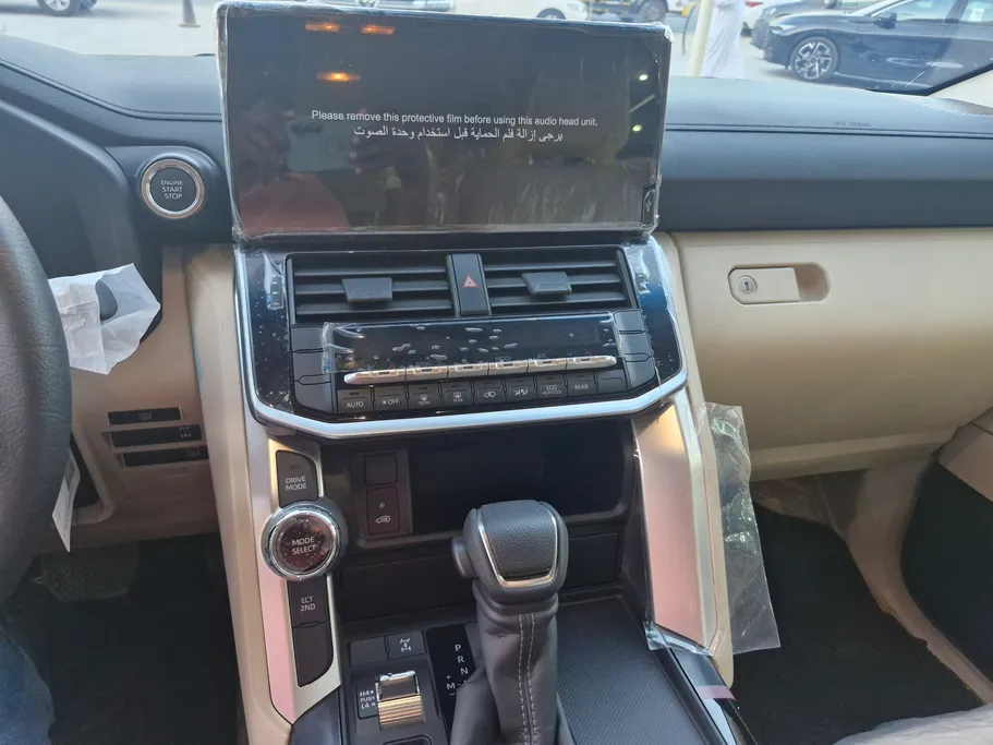 تويوتا لاندكروزر GXR2 2025 