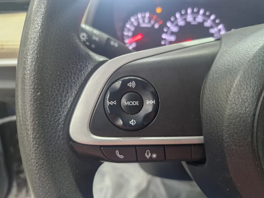 2023 Toyota Yaris  Y 