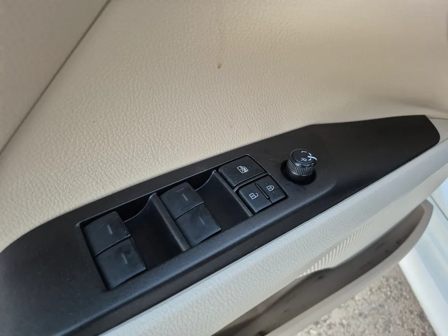 2023 Toyota Camry  LE 