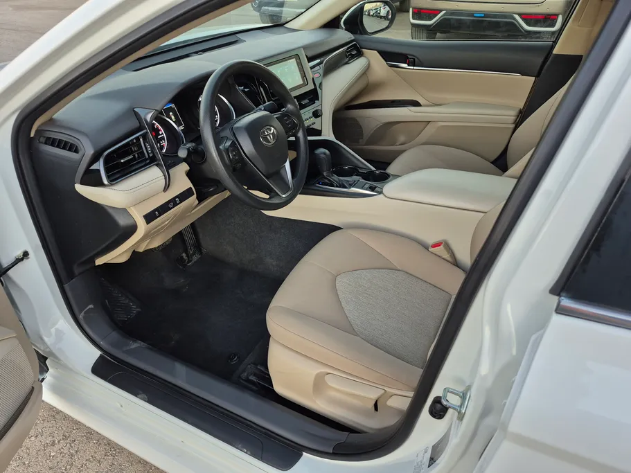2023 Toyota Camry  LE 