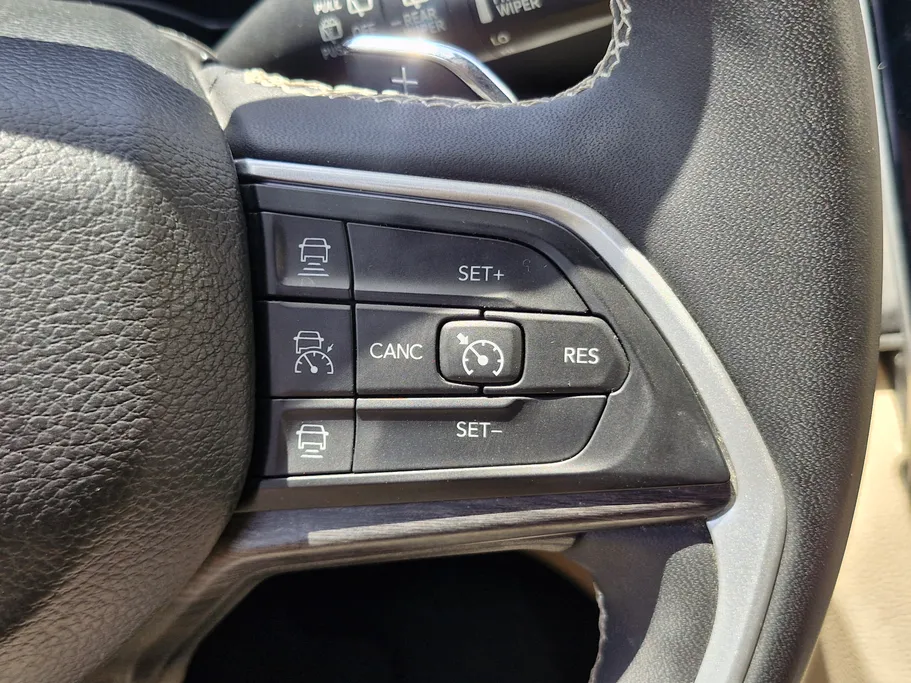 2023 Jeep Grand Cherokee ليمتد 