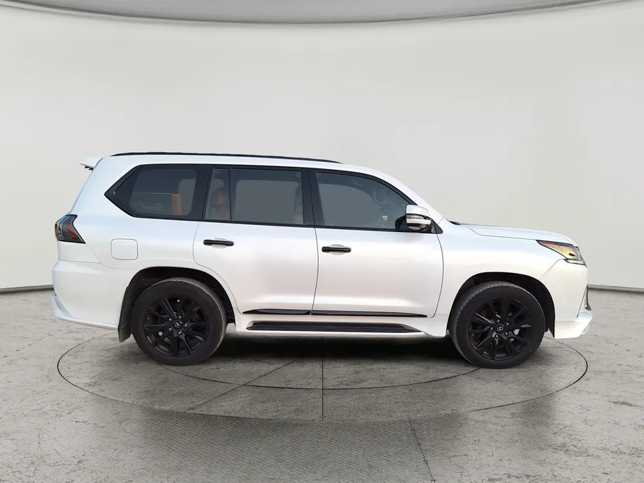 لكزس LX 570 Black Ed. 2020 