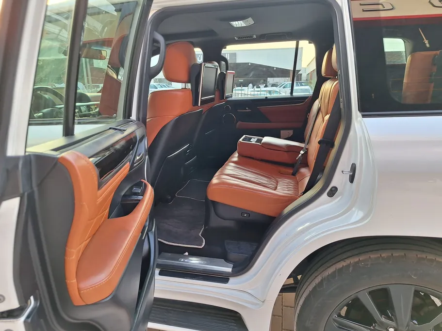لكزس LX 570 Black Ed. 2020 