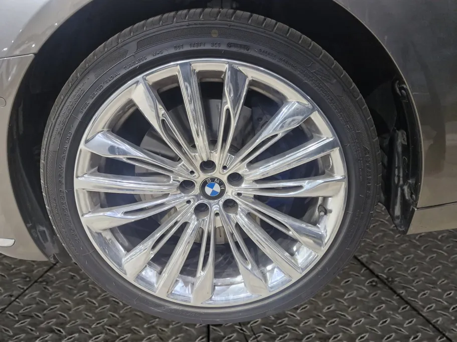 2018 BMW 7 Series 740Li 