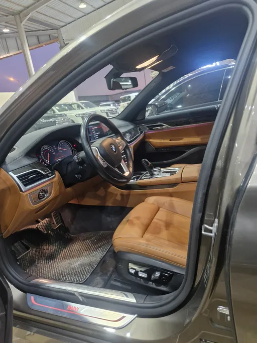2018 BMW 7 Series 740Li 