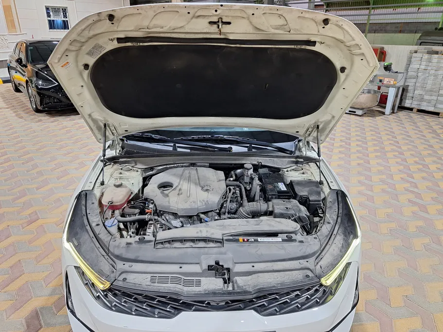 2021 Kia K5 GL 