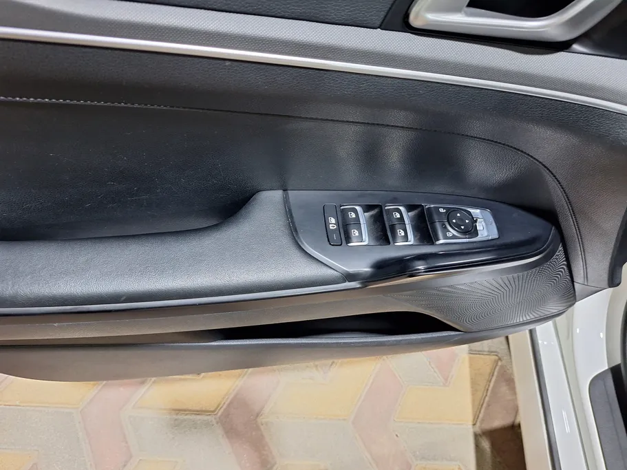 2021 Kia K5 GL 