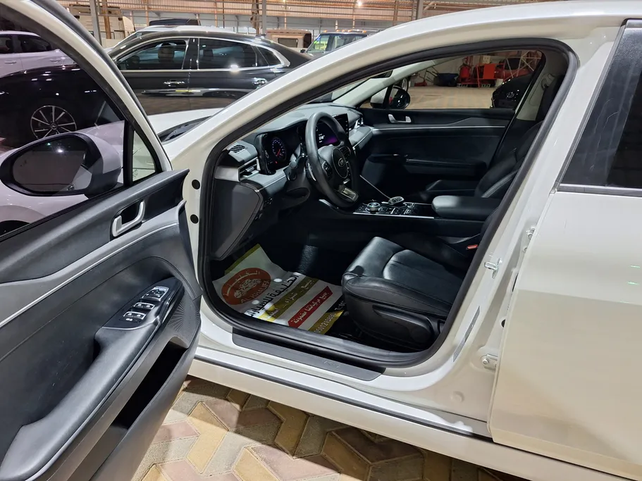 2021 Kia K5 GL 