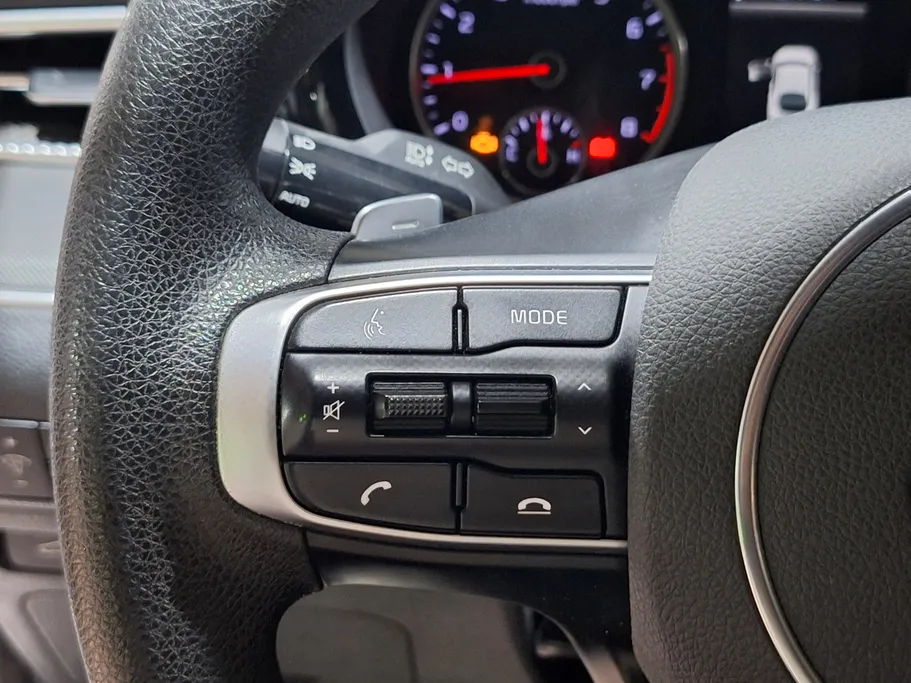 2021 Kia K5 GL 