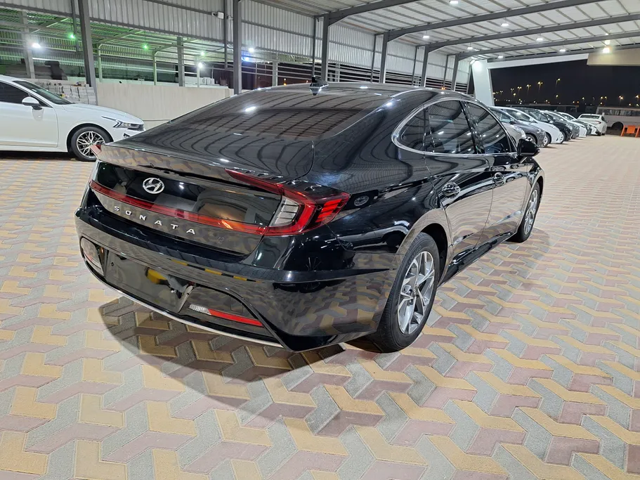 2022 Hyundai Sonata MID 