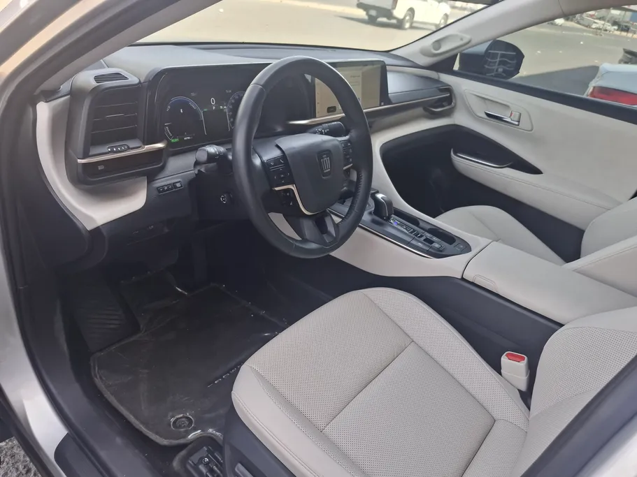 2023 Toyota Crown Premium 