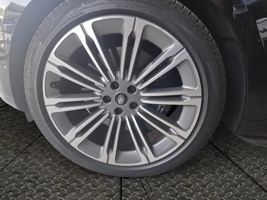 2023 Land Rover Range Rover HSE 