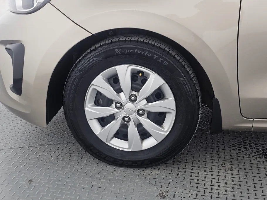 2022 Kia Pegas LX 
