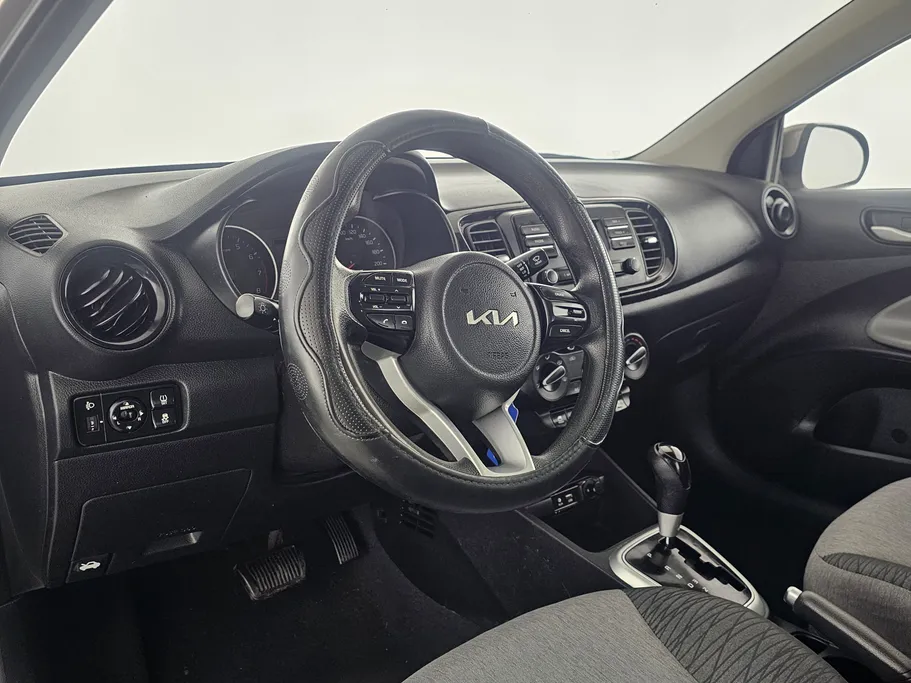 2022 Kia Pegas LX 
