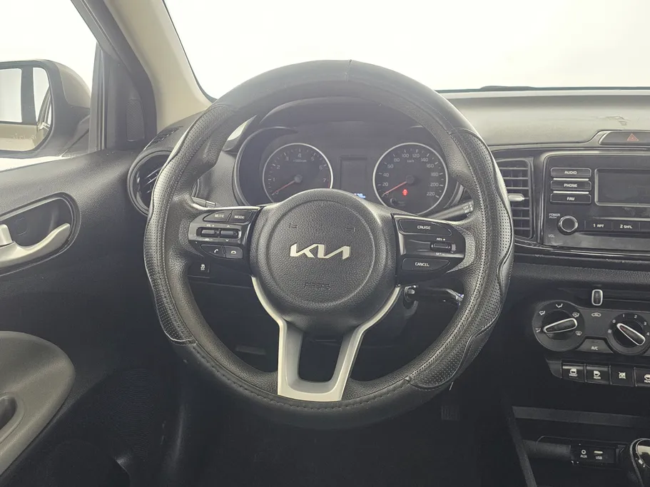 2022 Kia Pegas LX 