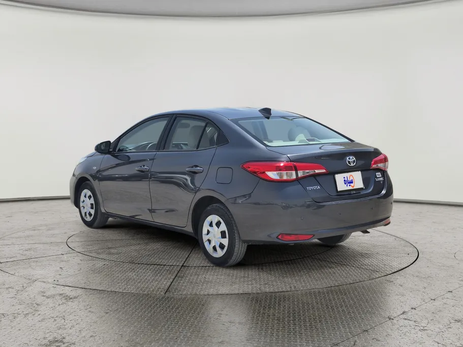 2021 Toyota Yaris  Y 