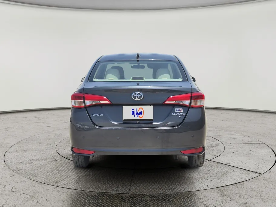 2021 Toyota Yaris  Y 