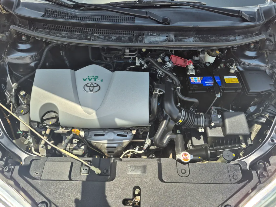 2021 Toyota Yaris  Y 
