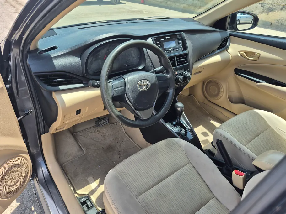 2021 Toyota Yaris  Y 