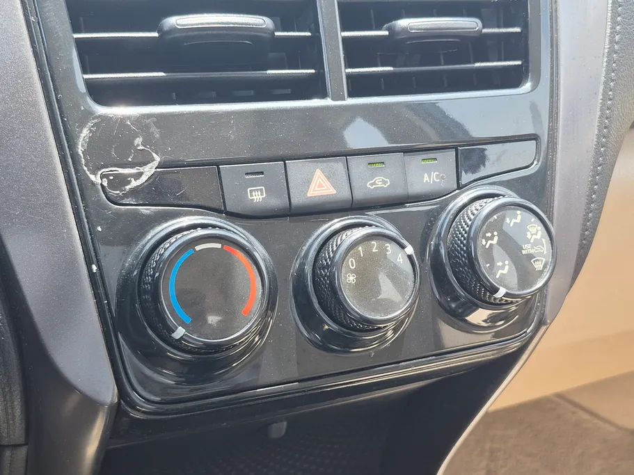 2021 Toyota Yaris  Y 