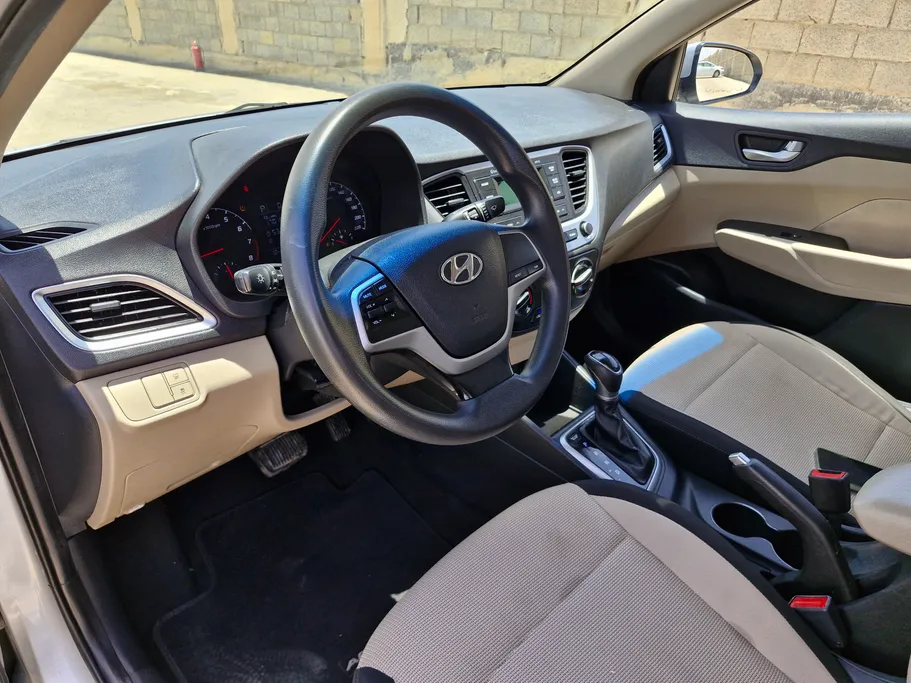 2022 Hyundai Accent Smart 