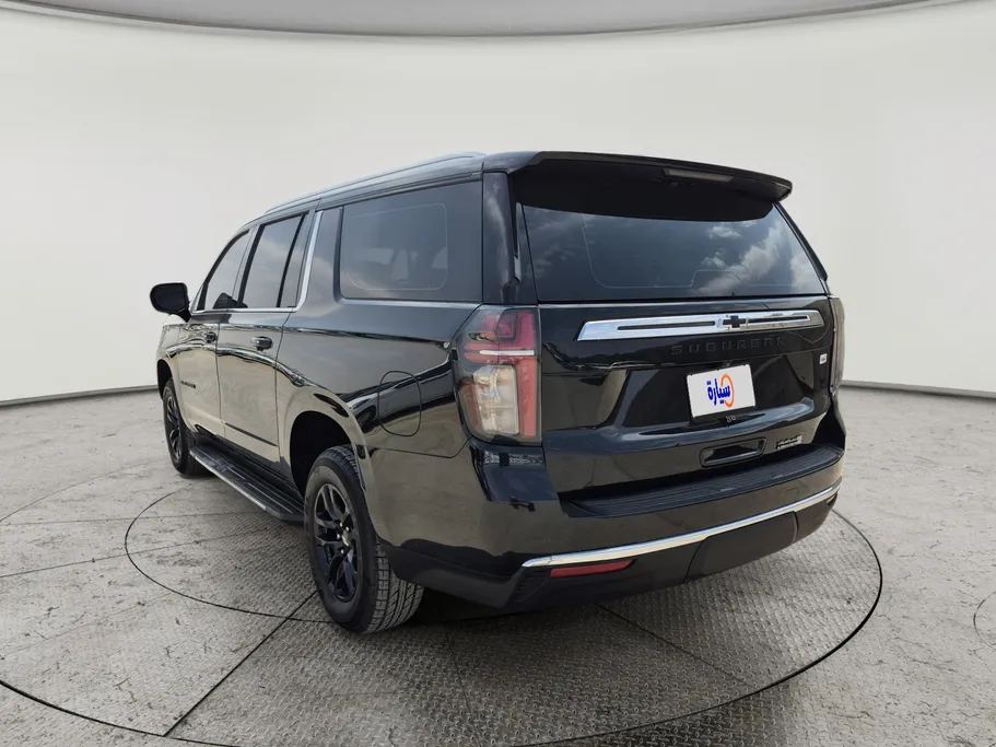 2023 Chevrolet Suburban LS 