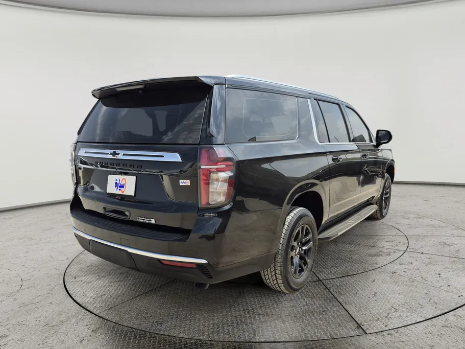 2023 Chevrolet Suburban LS 
