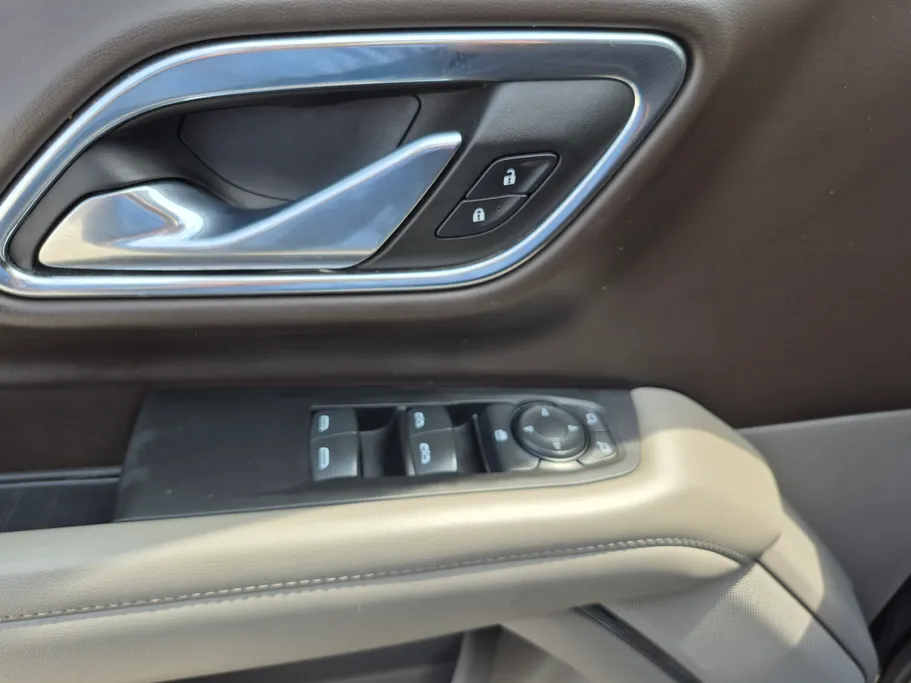 2023 Chevrolet Suburban LS 