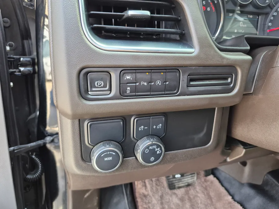 2023 Chevrolet Suburban LS 