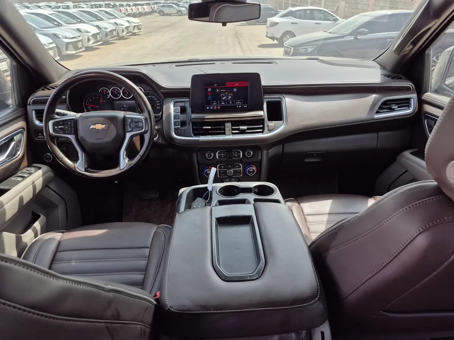 2023 Chevrolet Suburban LS 