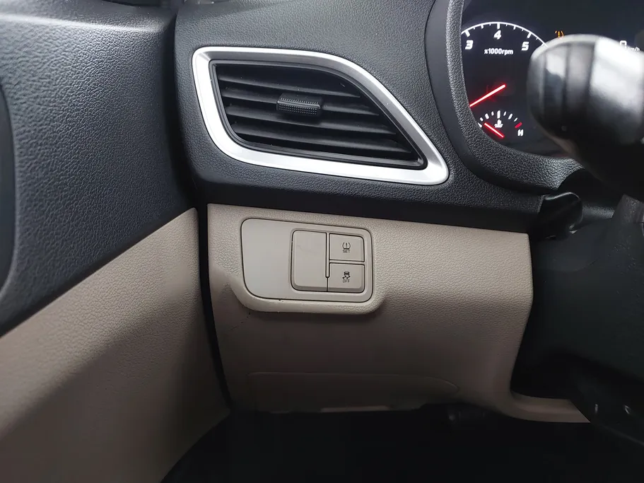 2021 Hyundai Accent Smart 