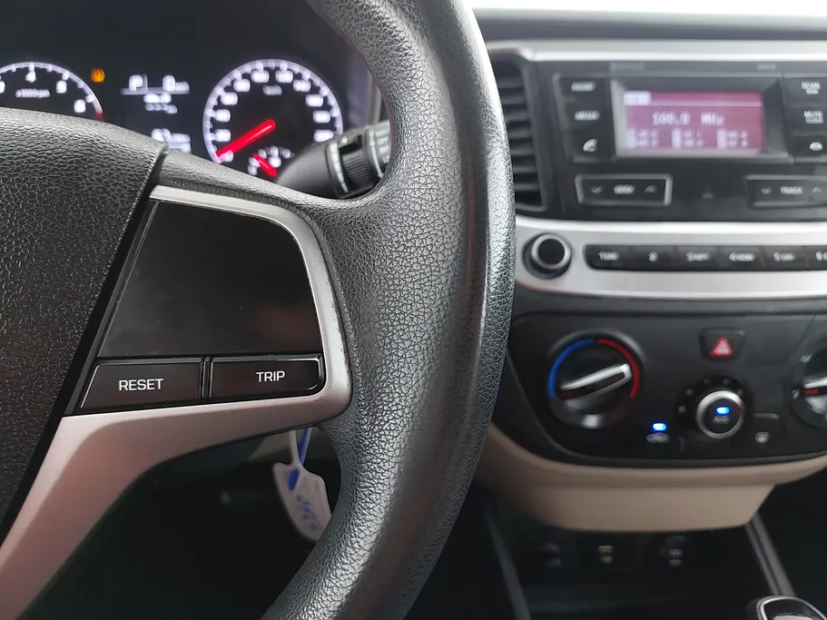 2021 Hyundai Accent Smart 