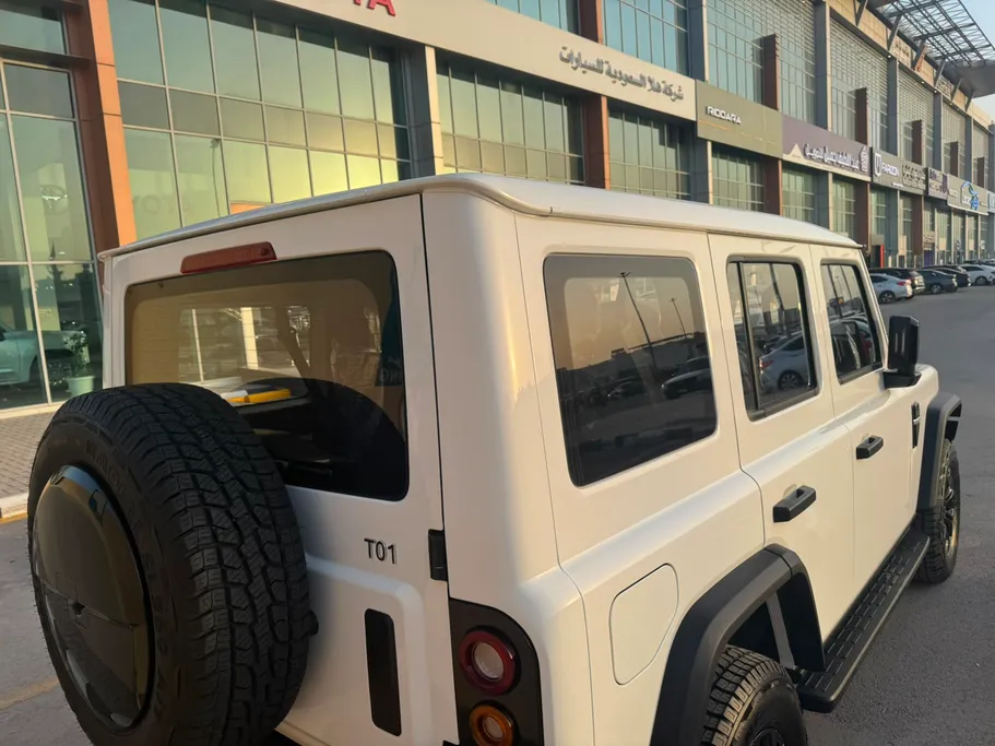 2027 باو 212 T01 Adventure 