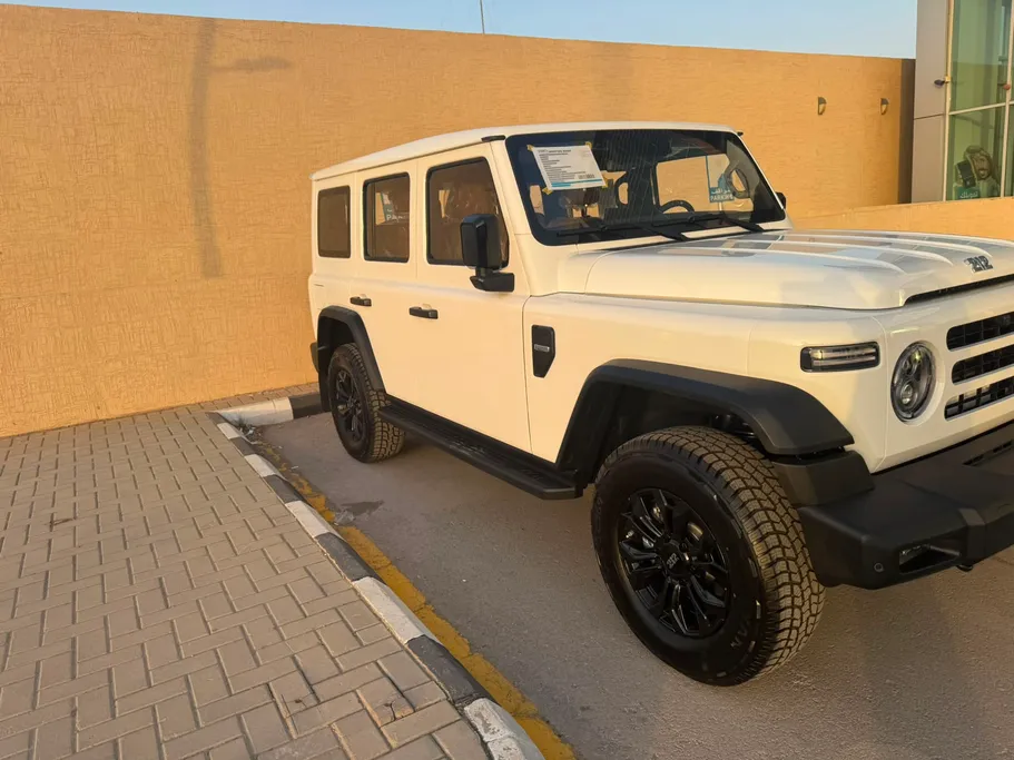 2027 باو 212 T01 Adventure 