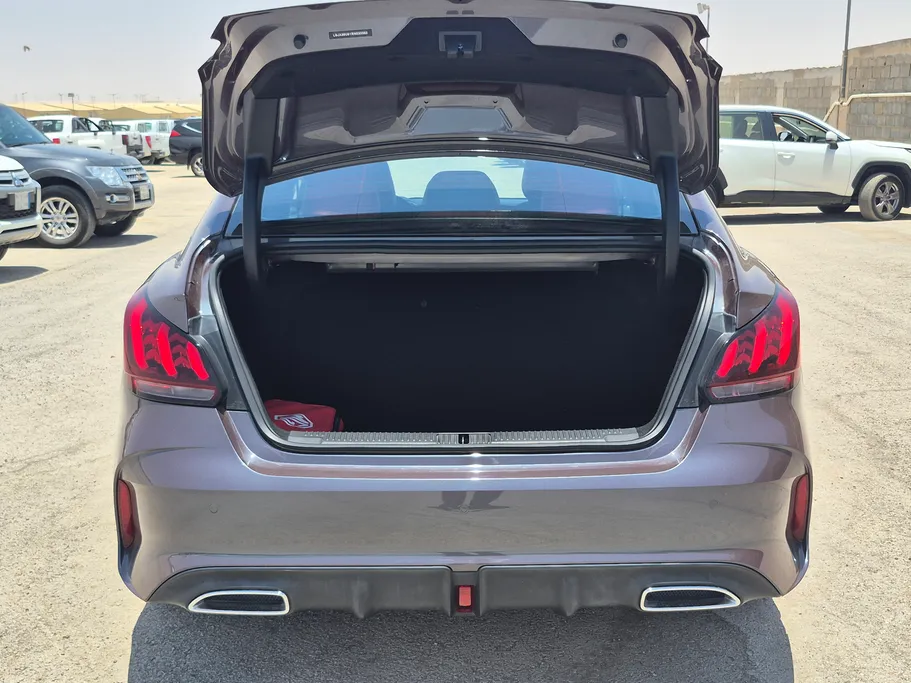 2024 MG GT COM 