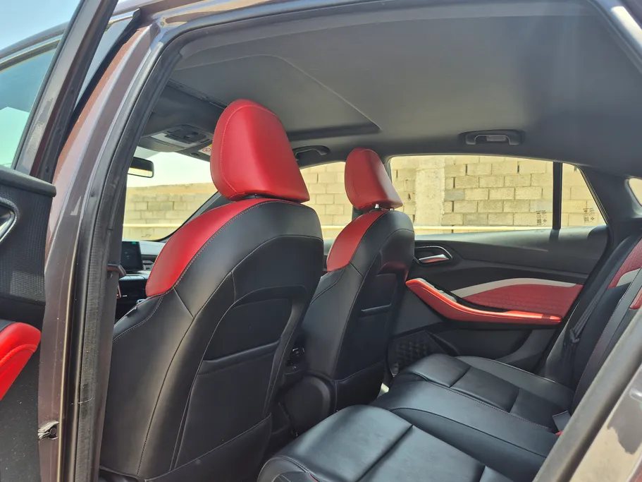 2024 MG GT COM 